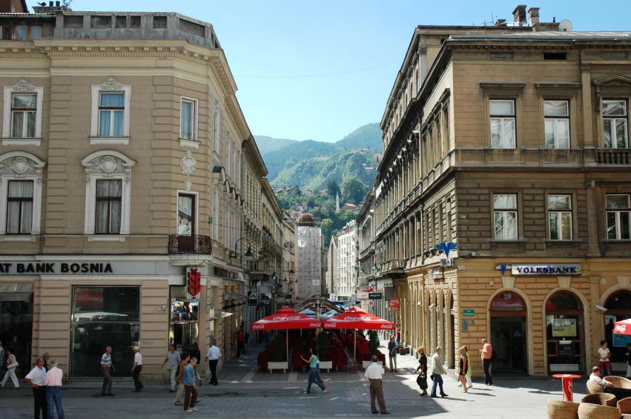 Chic Apartment In The Downtown - The Best Location Sarajevo Extérieur photo